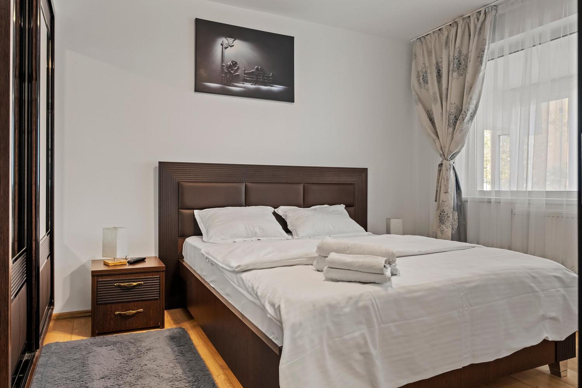 Apartament De Lux Drumul Taberei Bucareste Exterior foto